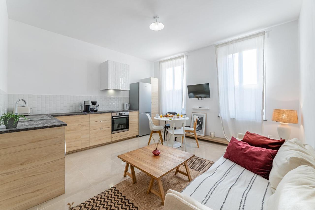 Apartment Le Borely: Climatise Avec 2 Chambres, A 800m De La Marseilles
